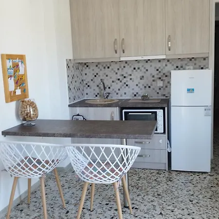 Angelique Όμορφο Διαμέρισμα Στο Porto Heli Apartment Exterior foto